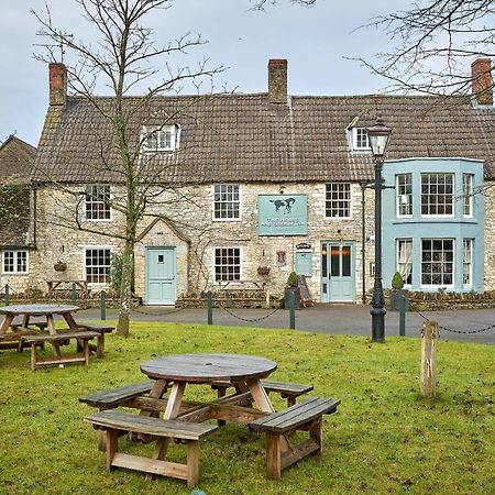 The Horse And Groom Inn マルムズベリー エクステリア 写真