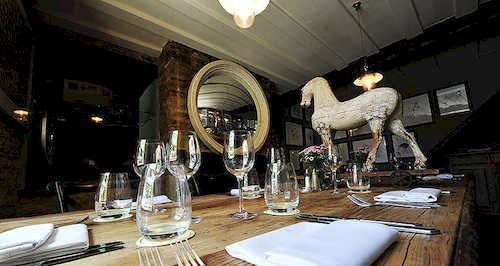 The Horse And Groom Inn マルムズベリー エクステリア 写真